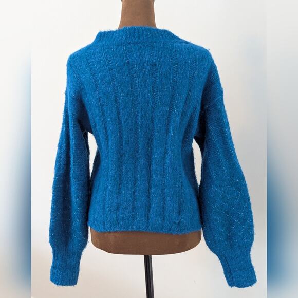 ANTHROPOLOGIE Pilcro Maggie Blue Fuzzy Soft V-Neck Balloon Sleeve Sweater Sz XS - Picture 3 of 7